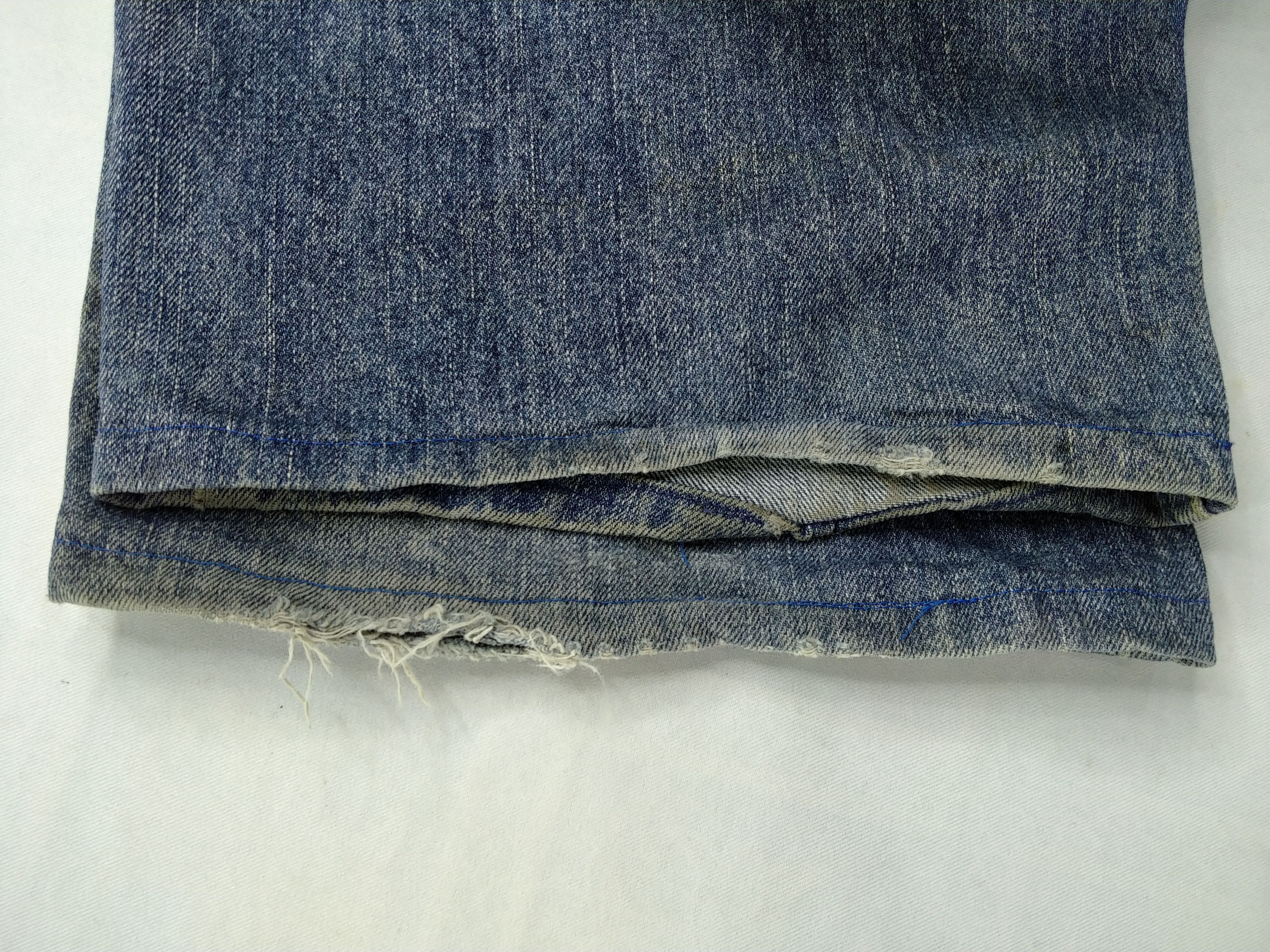 Levi's Blue Distressed Vintage Levi's 504 Denim 34x26 -JN760 Size US 34 / EU 50 - 11 Thumbnail