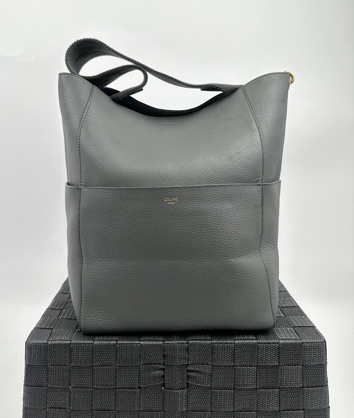 Celine Celine Seau Sangle Bucket Bag Grained Gray Size ONE SIZE - 1 Thumbnail