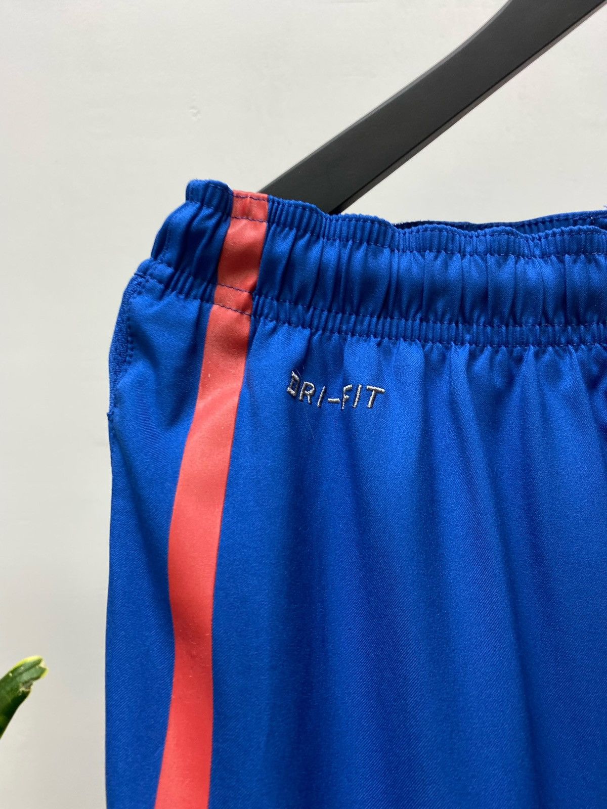Nike × Vintage VINTAGE NIKE FC BARCELONA SHORTS SOCCER JERSEY DRILL Y2K Size US 36 / EU 52 - 13 Thumbnail