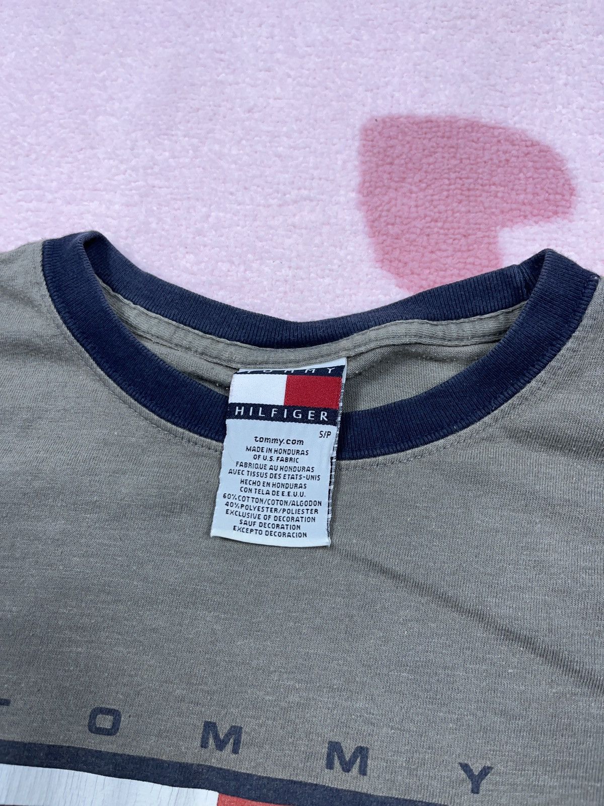 Tommy Hilfiger × Vintage ➕ vintage y2k Tommy Hilfiger big flag logo t-shirt Size US M / EU 48-50 / 2 - 3 Thumbnail