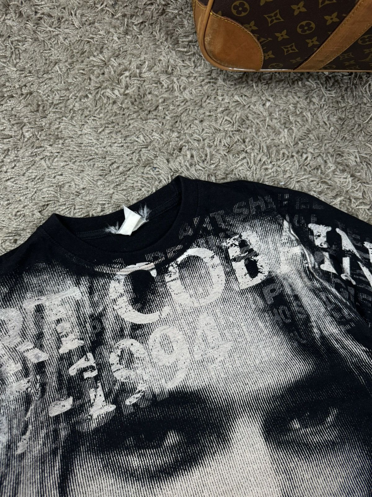Nirvana Vintage rock t shirt Kurt Cobain 90s original music item Size US S / EU 44-46 / 1 - 2 Thumbnail