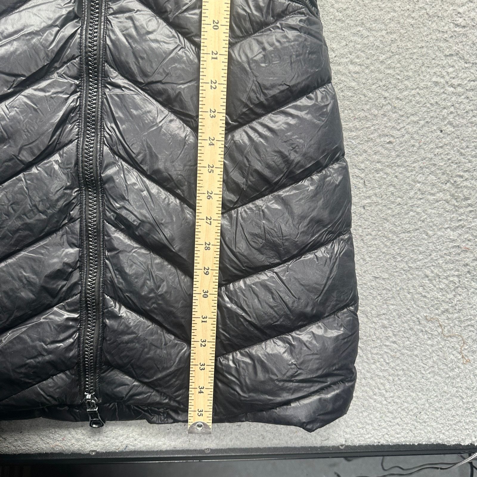 Moncler Moncler Goose Down Puffer Coat Small Asiatic Racoon Real Fur Size S / US 4 / IT 40 - 2 Thumbnail