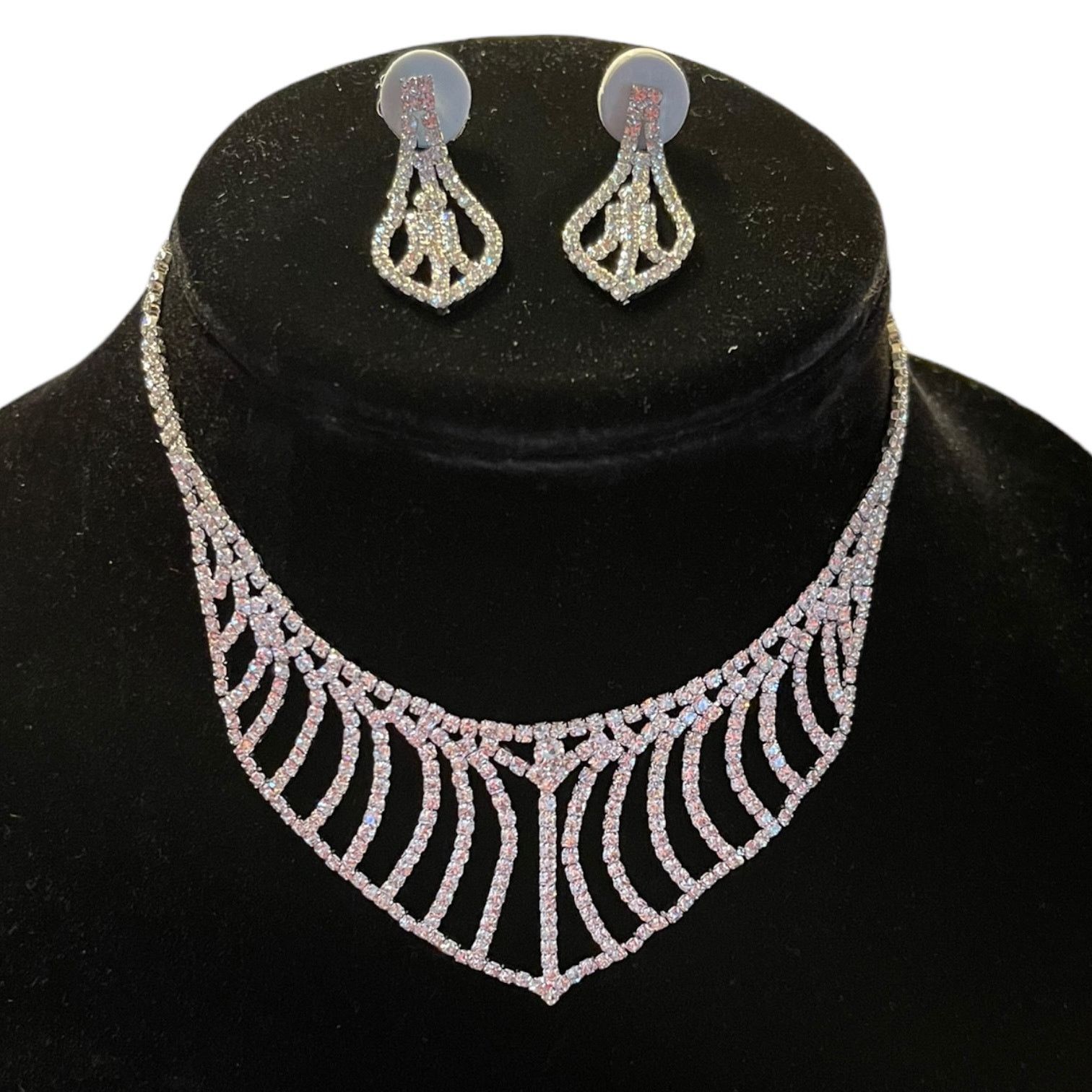 Other Diamond Necklace Dangle Earrings Wedding NEW Size ONE SIZE - 1 Thumbnail