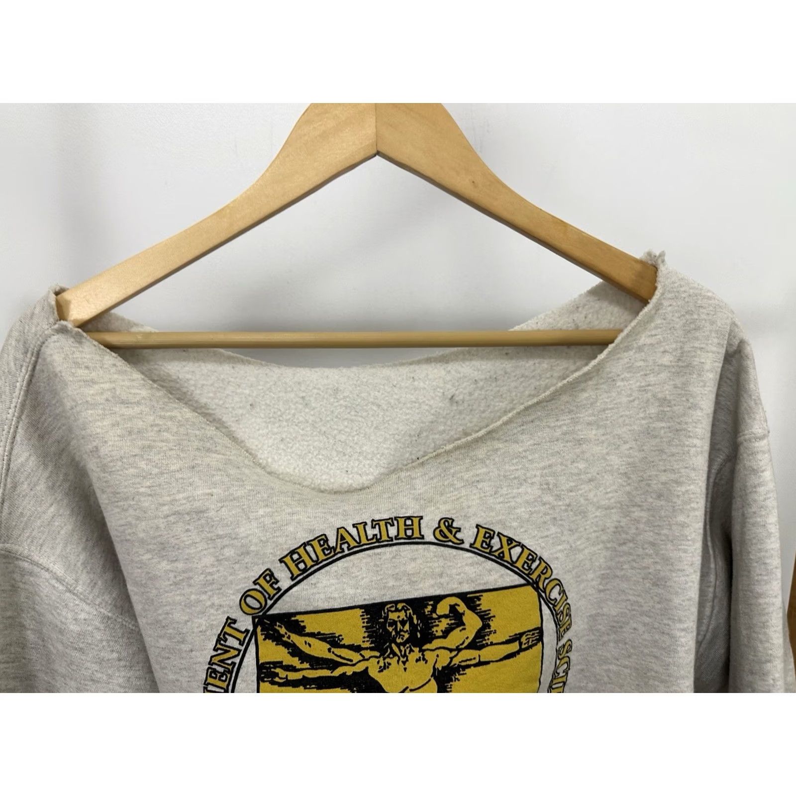 Vintage VTG Wake Forest University Demon Deacons Vitruvian Exercise Science Sweatshirt L Women Heather Gray Pullover gym Workwear Size L / US 10 / IT 46 - 4 Thumbnail