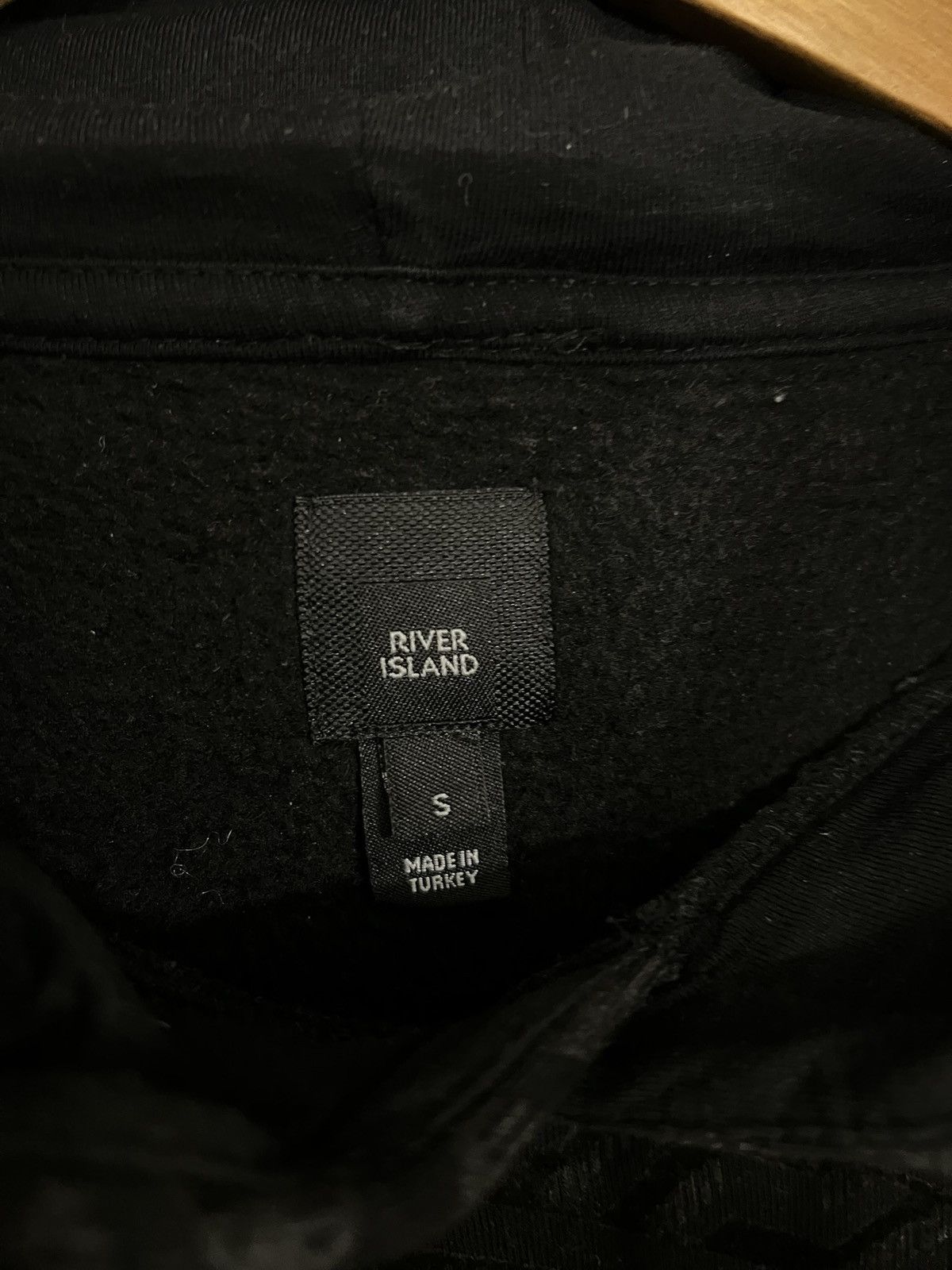 River Island RIVER ISLAND BLACK TEXTURED HOODIE SIZE S Size US S / EU 44-46 / 1 - 4 Thumbnail