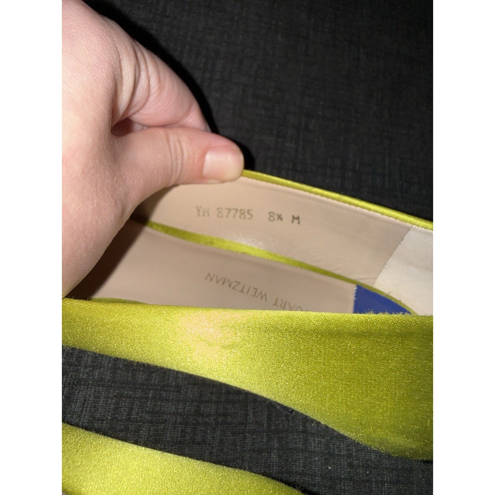 Stuart Weitzman stuart weitzman Neon Green Kitten Heels Satin Thea Point 8.5 Size US 8.5 / IT 38.5 - 4 Thumbnail