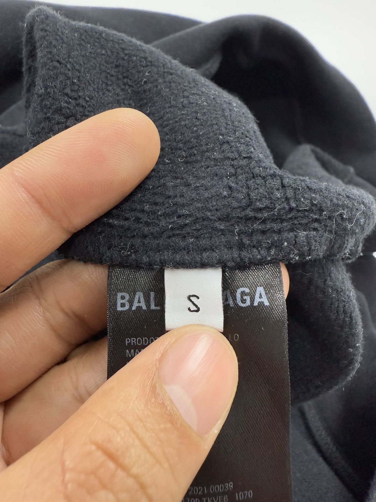 Balenciaga Balenciaga Oversized Barcode Hoodie Size US S / EU 44-46 / 1 - 8 Thumbnail