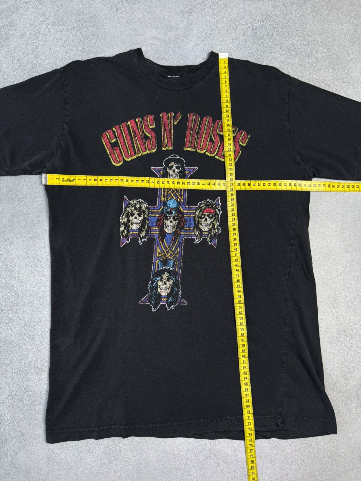 Guns N' Roses 2000s Guns N Roses Cross Skulls Print Rock T-Shirt Size US L / EU 52-54 / 3 - 12 Thumbnail