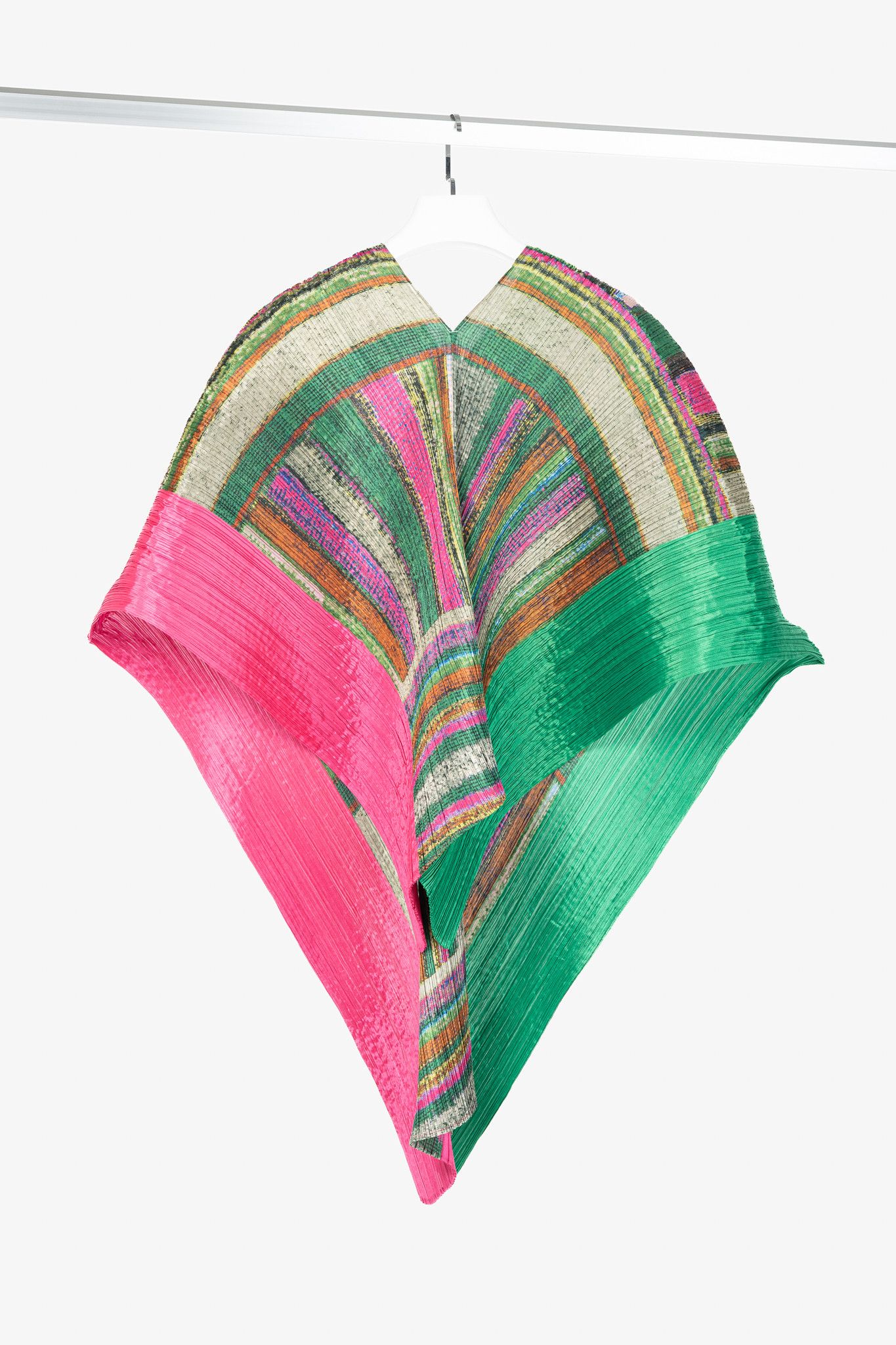 Pleats Please Issey Miyake Pleats Please Issey Miyake Green & Pink Abstract-Print Shawl Size ONE SIZE - 2 Thumbnail