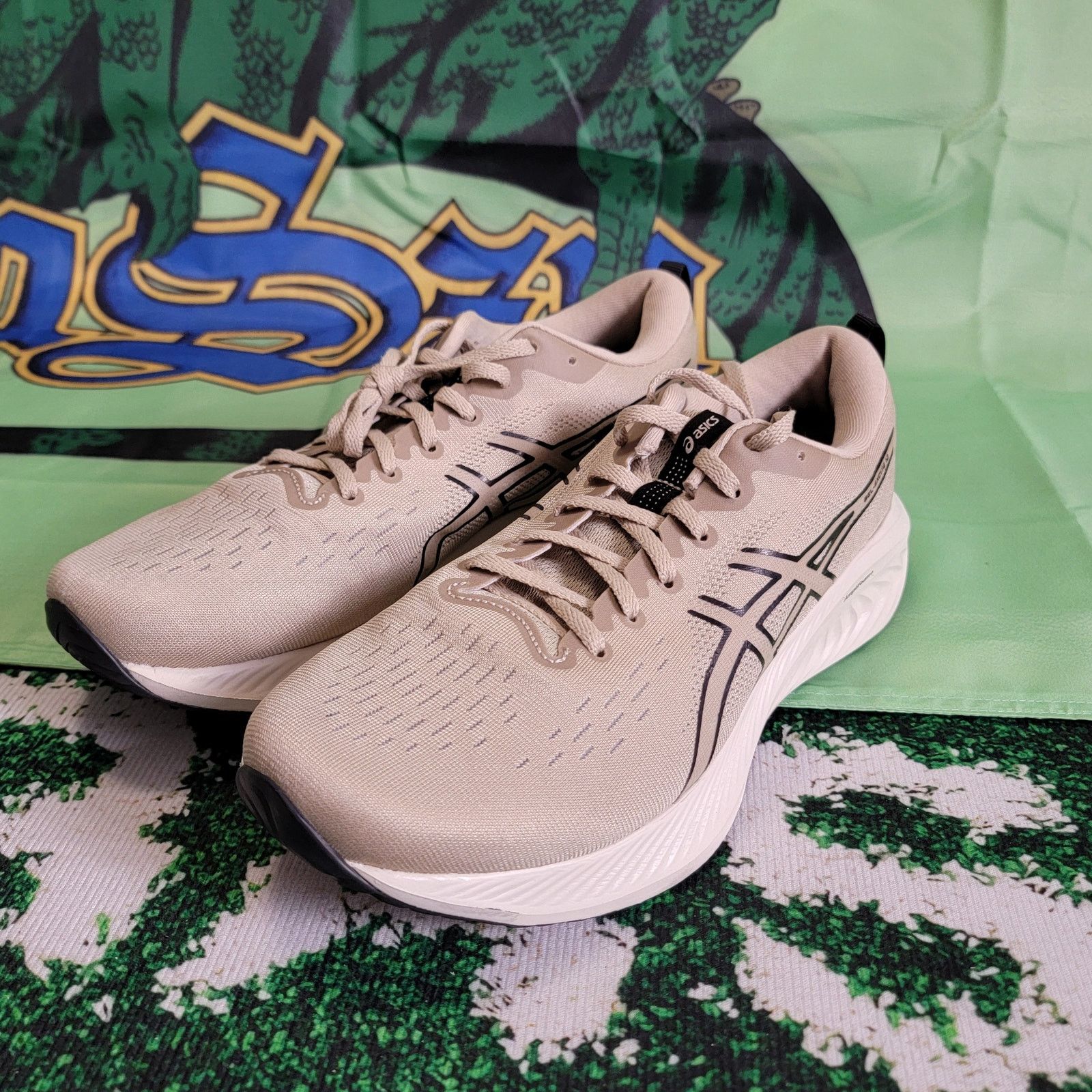 Asics Asics Gel Excite 10 Men Sz 11 1011B600021 Feather Grey (S19) Size US 11 / EU 44 - 1 Thumbnail