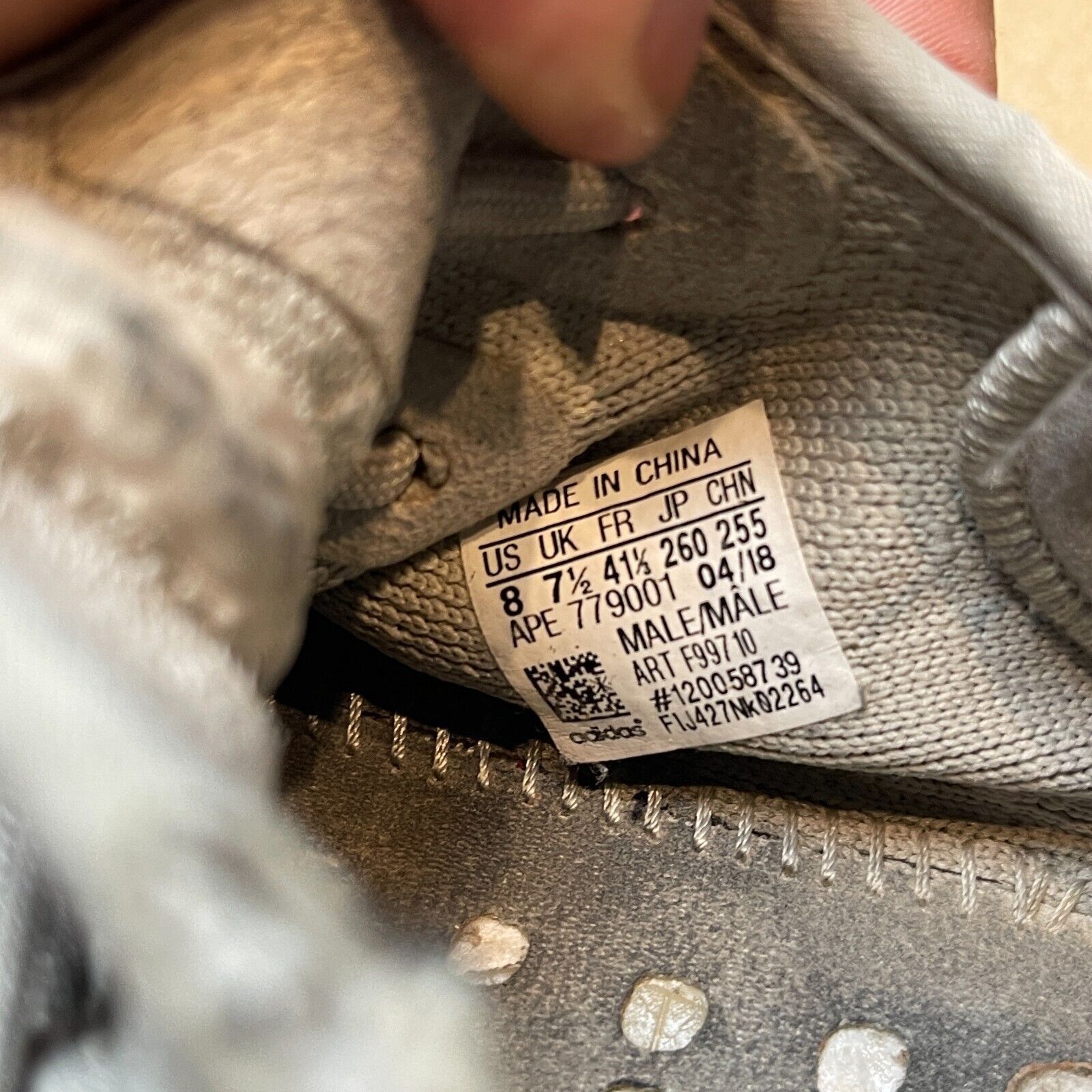 Adidas Size 8 - adidas Yeezy Boost 350 V2 Low Sesame Pre Owned S1 Size US 8 / EU 41 - 9 Thumbnail