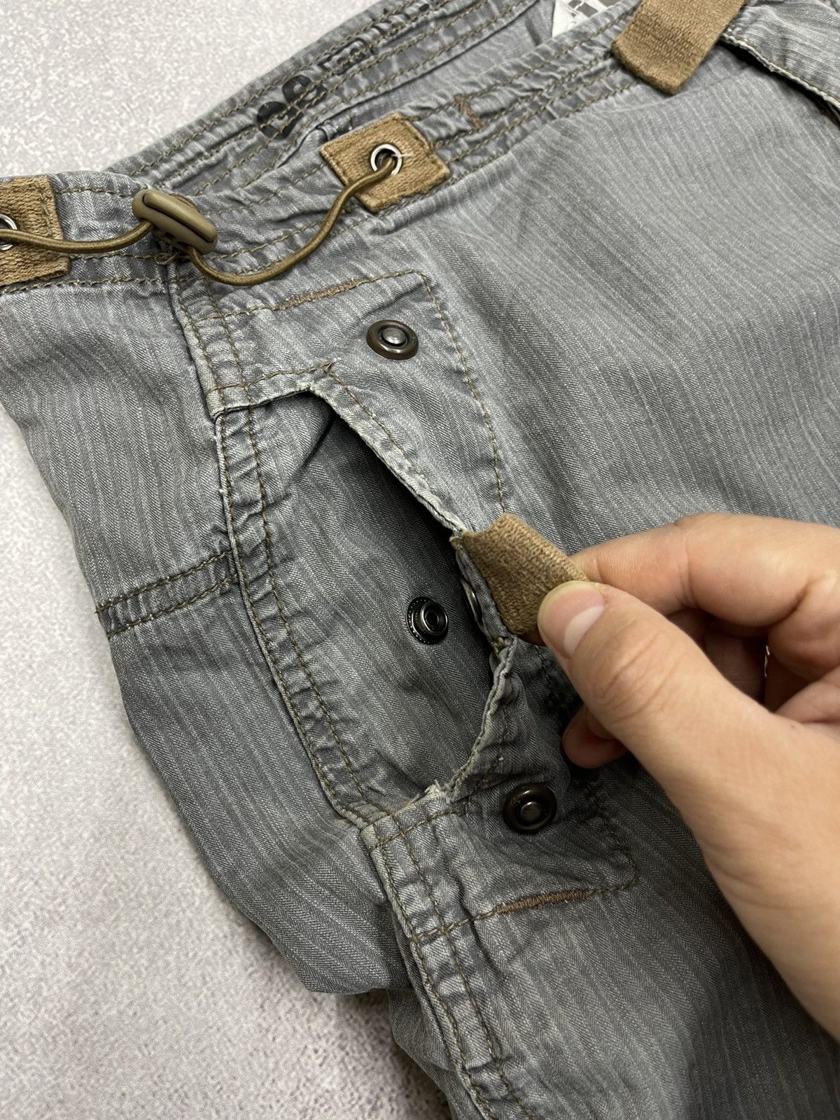 G-Star Vintage G-Star Raw New Desert Shorts Grey Y2K Size US 32 / EU 48 - 10 Thumbnail