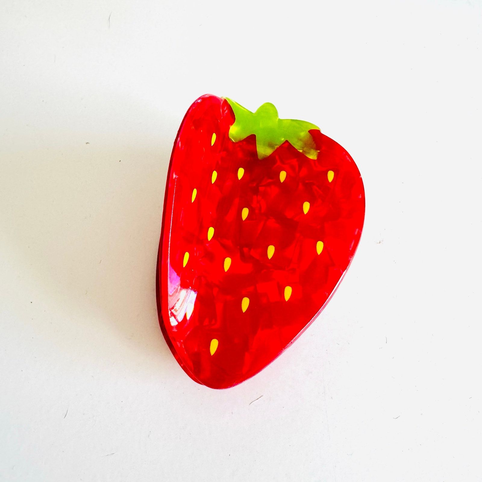 Anthropologie NEW ANTHROPOLOGIE Red Green Strawberry Fruit Hair Claw Clip Size ONE SIZE - 5 Thumbnail