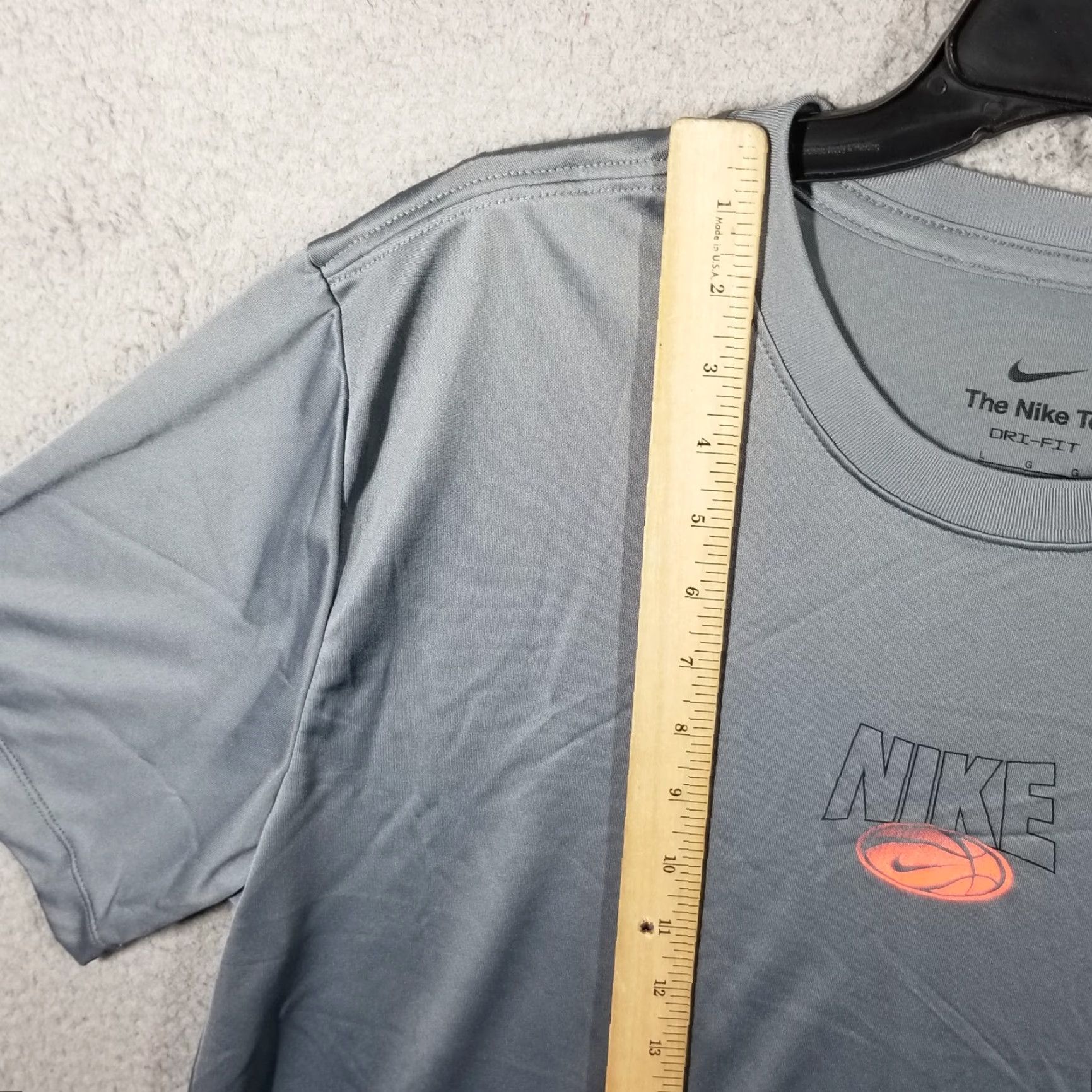Nike Nike Dri-FIT Basketball T-Shirt Men Large Gray Activewear Crew Neck Pullover Regular Fit Size US L / EU 52-54 / 3 - 5 Thumbnail