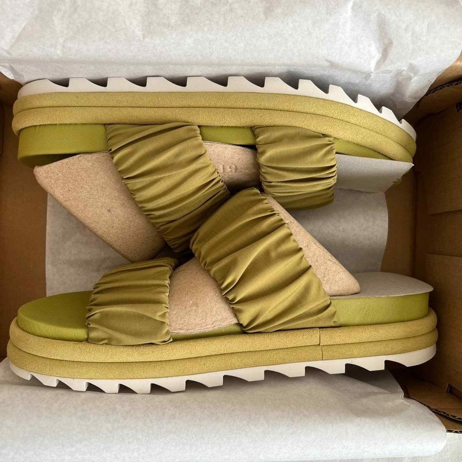 SOREL SOREL Olive Shade & Chalk Roaming Women Sandal w/ Box, US7.5 Size US 8.5 / IT 38.5 - 10 Thumbnail