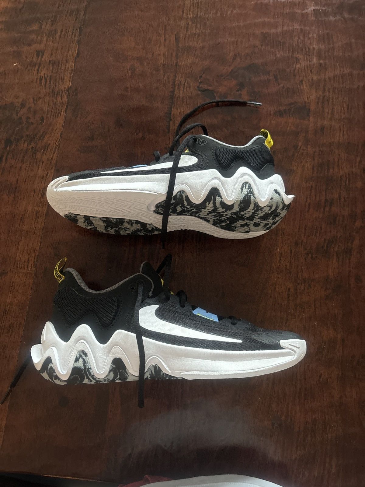 Nike Giannis Immortality 2 New No Box ‘Black White’ 6.5Y GS Size US 6.5 / EU 39-40 - 1 Thumbnail