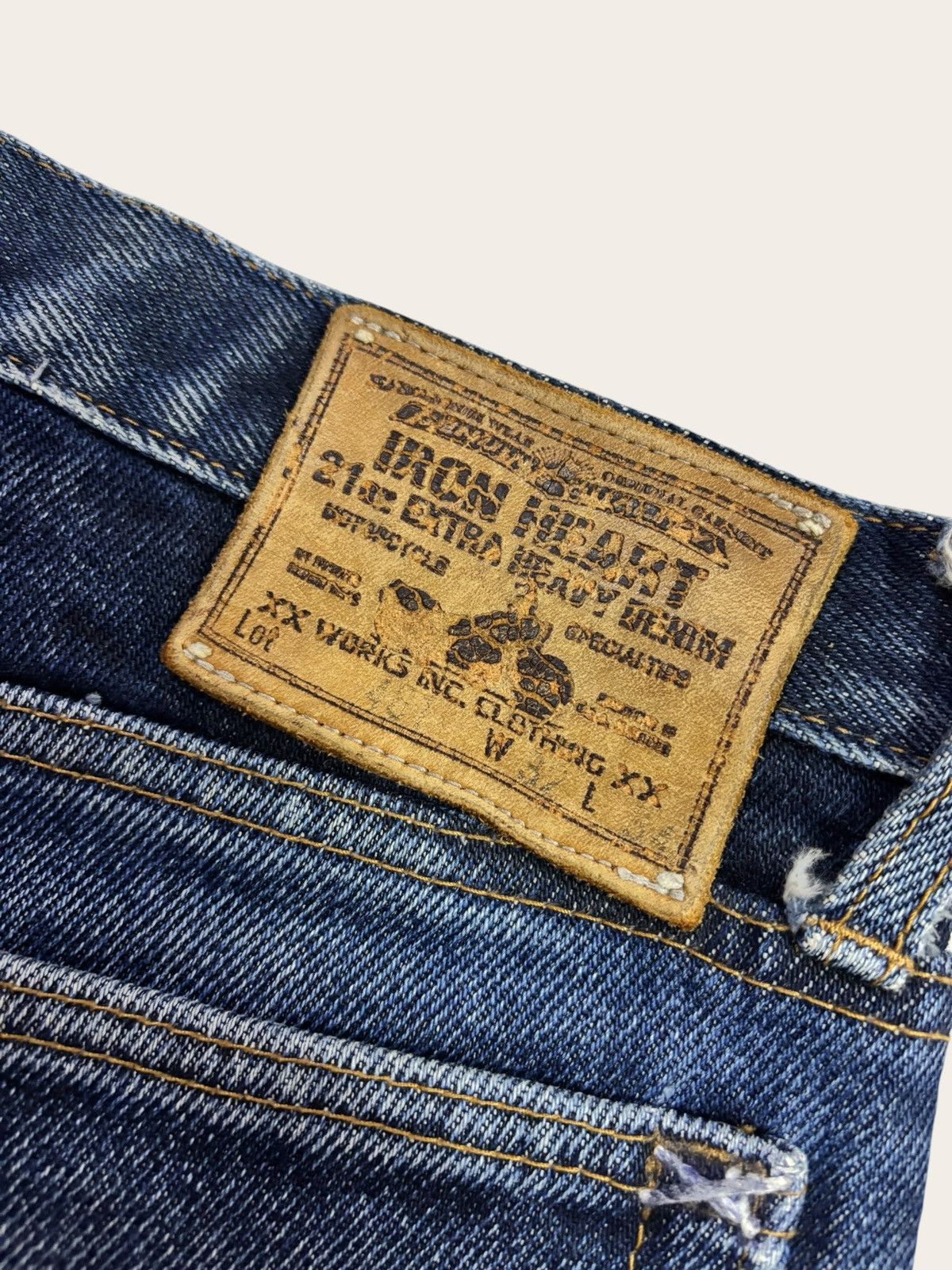 Iron Heart 21oz Iron Heart Lot 461 Extra Heavy Jeans Size US 30 / EU 46 - 12 Thumbnail