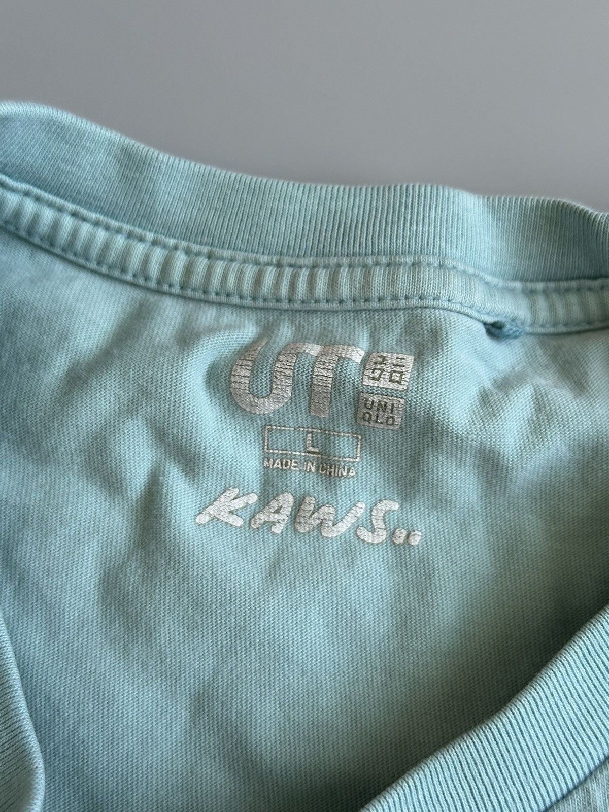 Kaws × Uniqlo Kaws Uniglo t-shirt size L Size US L / EU 52-54 / 3 - 4 Thumbnail