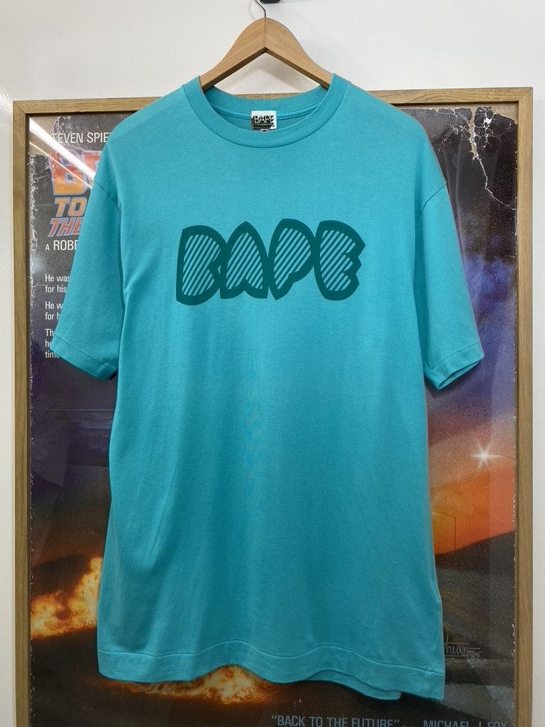Bape 2007 Vintage Bape Busy Works Lined Centre Spellout Tee Size US L / EU 52-54 / 3 - 1 Thumbnail