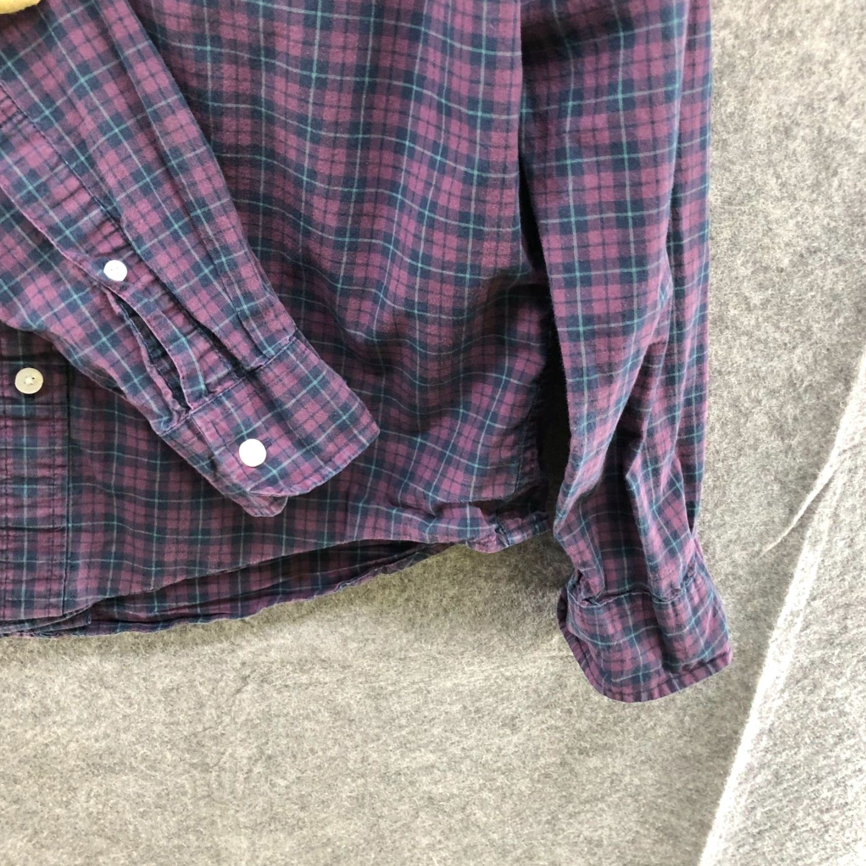 Abercrombie & Fitch Abercrombie & Fitch Men's Purple Plaid Cotton Long Sleeve Button-Down Shirt size L Casual Workwear Size US L / EU 52-54 / 3 - 5 Thumbnail