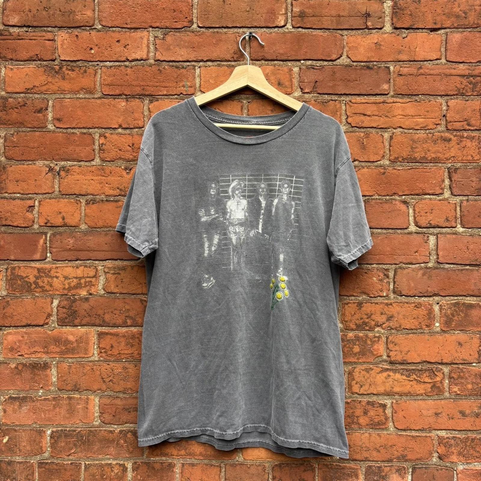 Other red hot chili peppers unlimited love world tour t shirt M Size US M / EU 48-50 / 2 - 1 Thumbnail