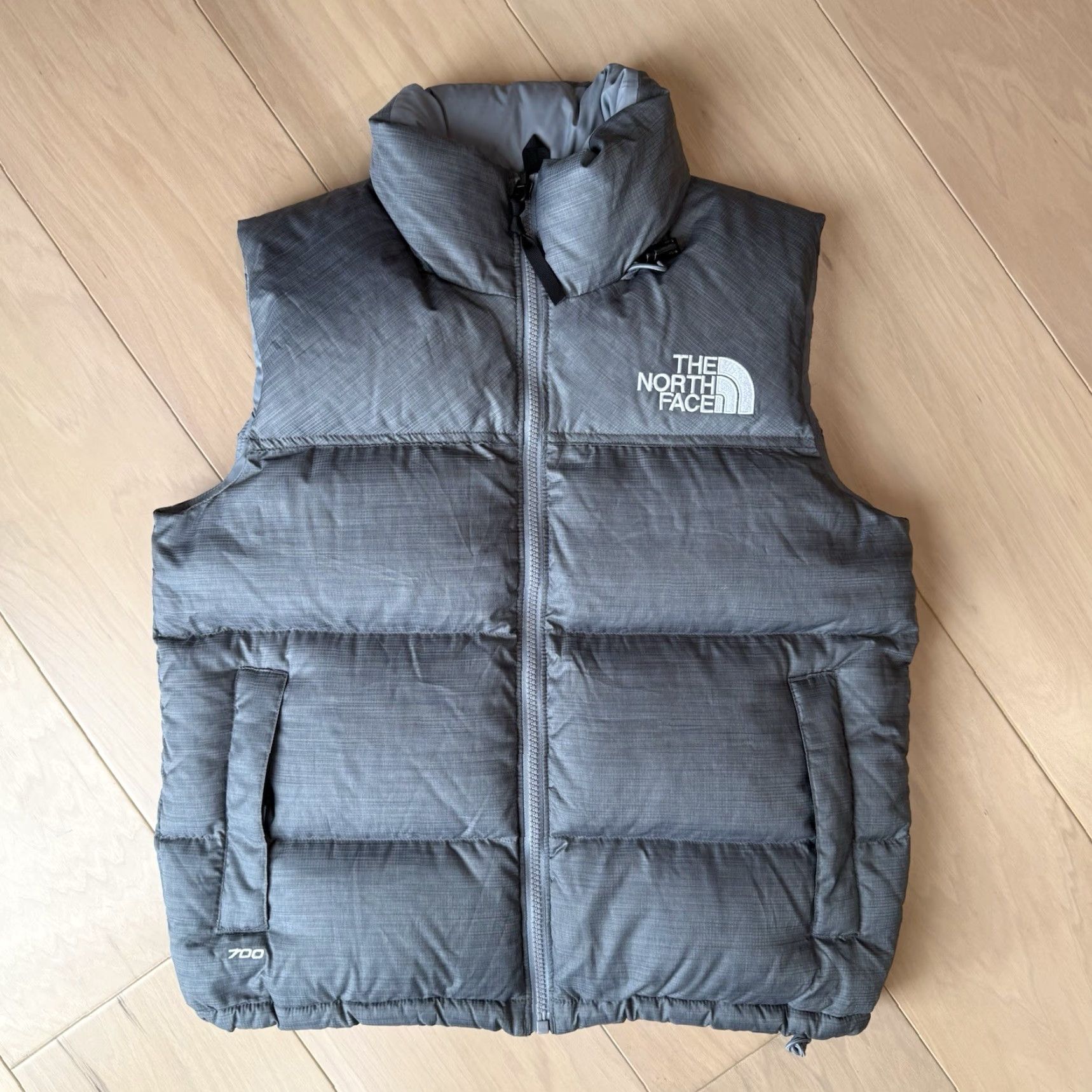 The North Face VINTAGE North Face 700 Vest Women's Small Goose Down Insulated Full Zip Winter Outerwear Jacket/Coat Size S / US 4 / IT 40 - 2 Thumbnail