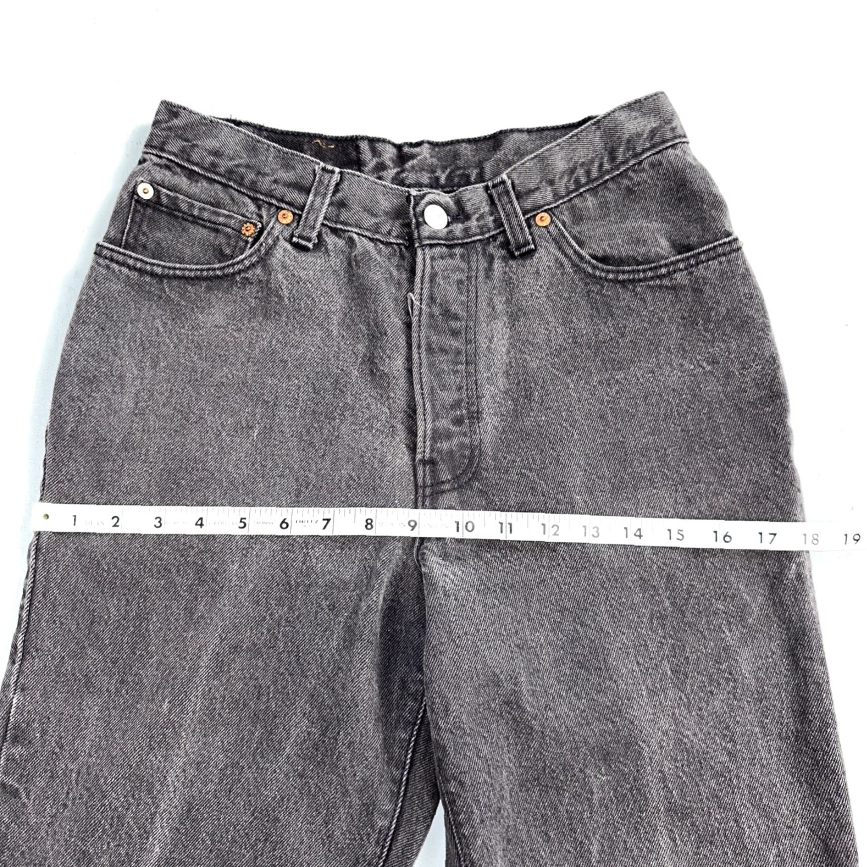 Levi's VINTAGE Levi's 501 Jeans Woman 27x26 Black Wash 90s USA Straight Leg Classic Fit 501 Series Size 27" / US 4 / IT 40 - 4 Thumbnail