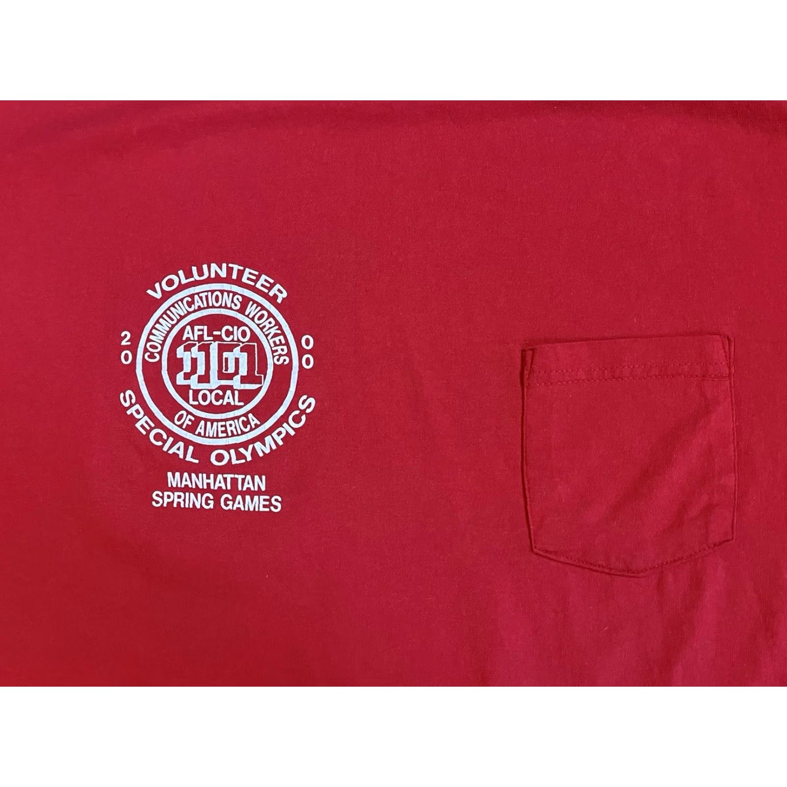 Vintage VINTAGE Manhattan Special Olympics 2000 Pocket Shirt Windjammer Men’s XL Red 90s City Retro Graphic Print T-Shirt with Pockets Mens Size US XL / EU 56 / 4 - 3 Thumbnail