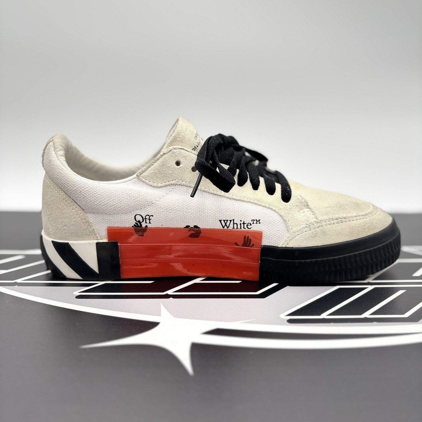 Off-White Off-White Vulc Sneaker ' Canvas White, Black ' | GOOD COND! Size US 8 / EU 41 - 13 Thumbnail