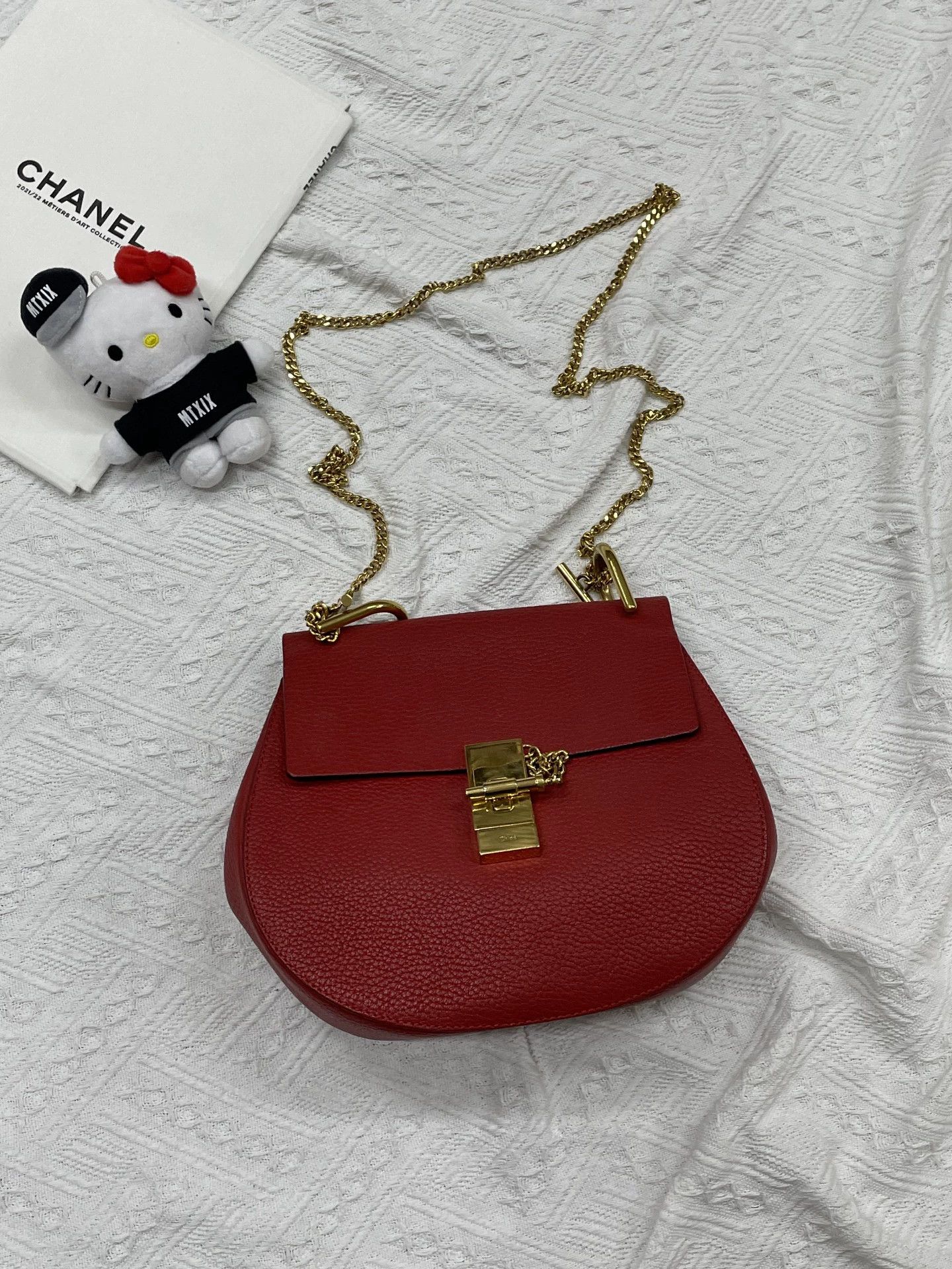 Chloe Chloe Red Gold Clasp Chain Bag No Accessories Size ONE SIZE - 1 Thumbnail