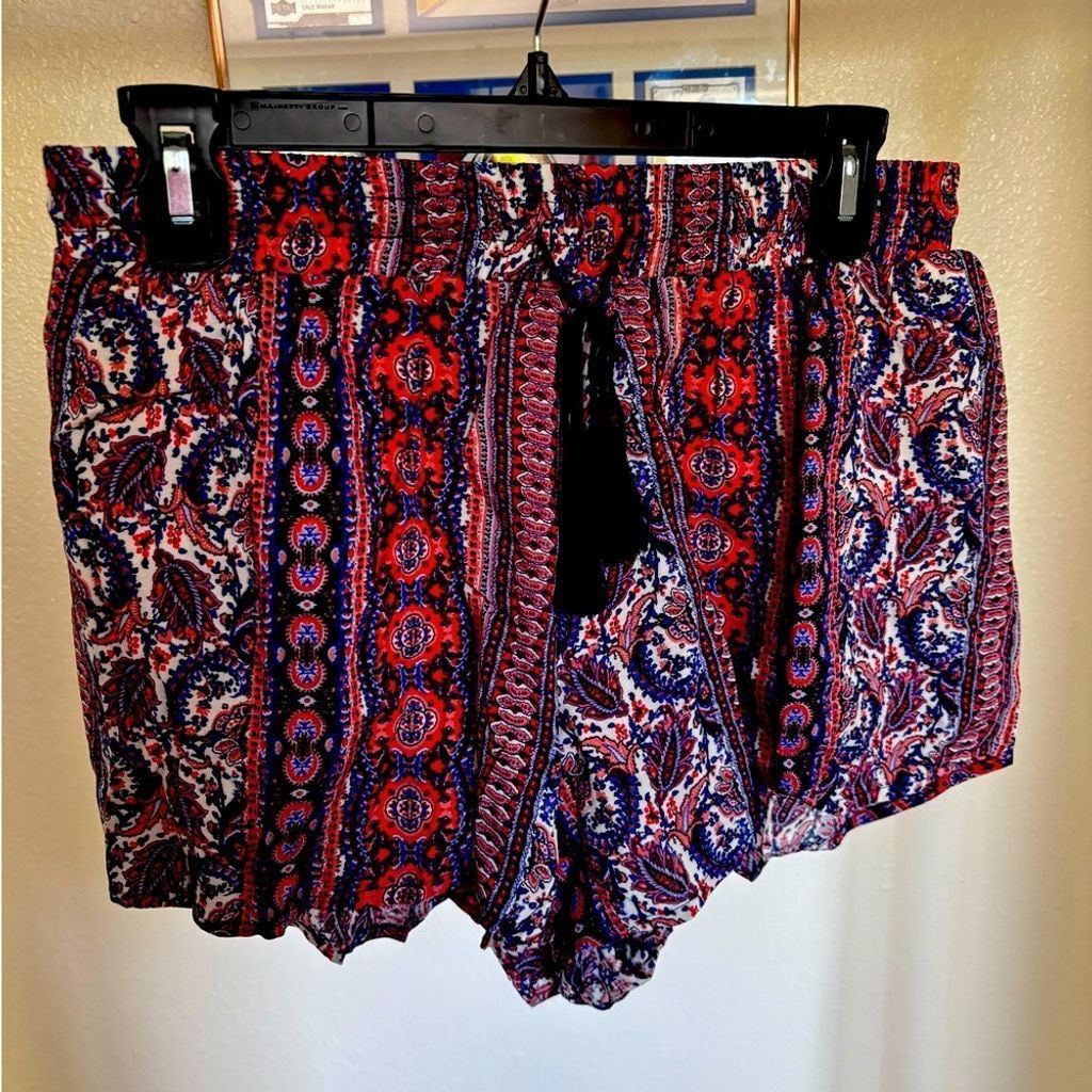 Miss Me Miss me shorts M NWT Size 28" / US 6 / IT 42 - 1 Thumbnail