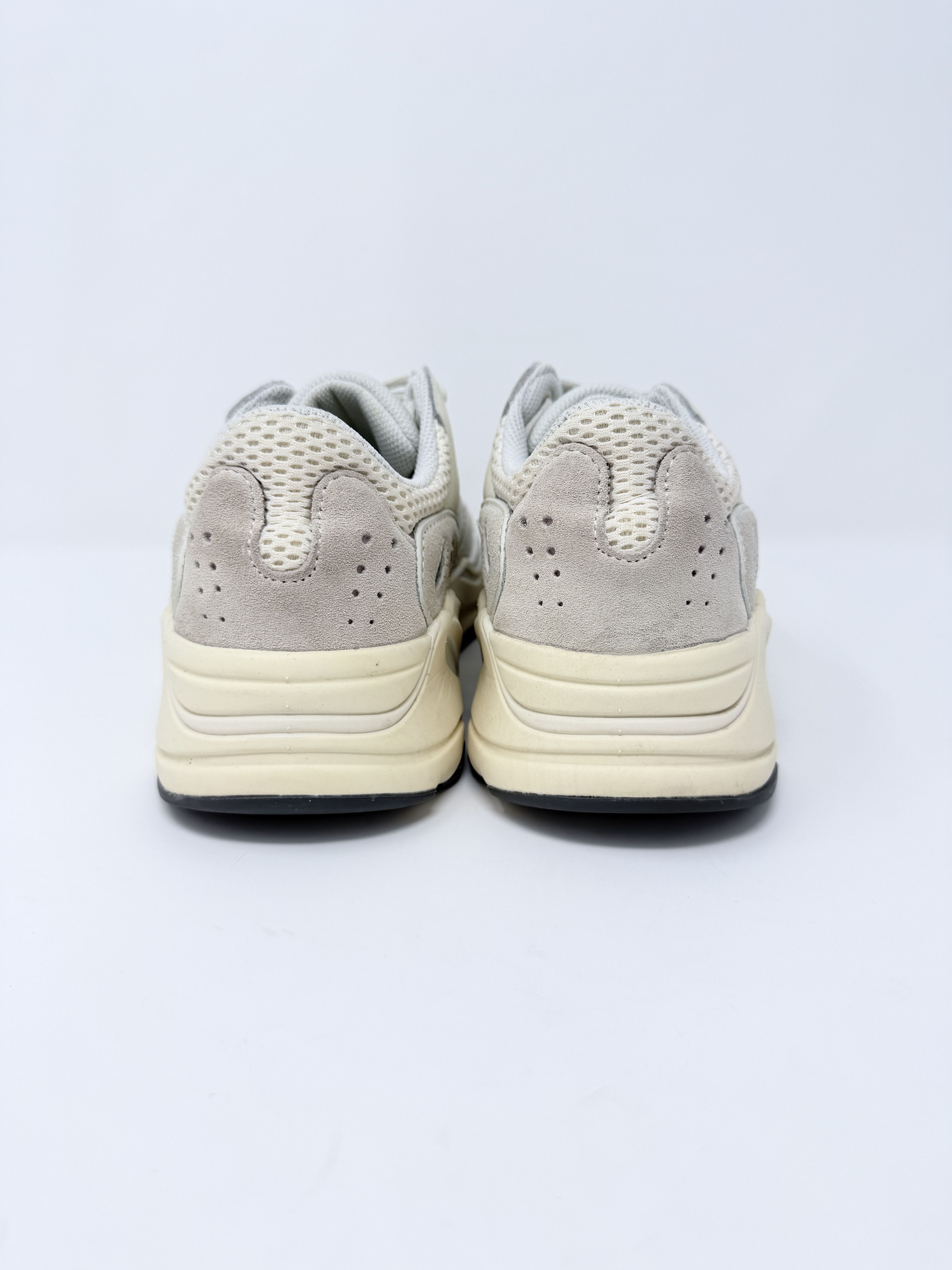 Adidas adidas Yeezy 700 V1 Analog White Cream Size US 6 / EU 39 - 3 Thumbnail