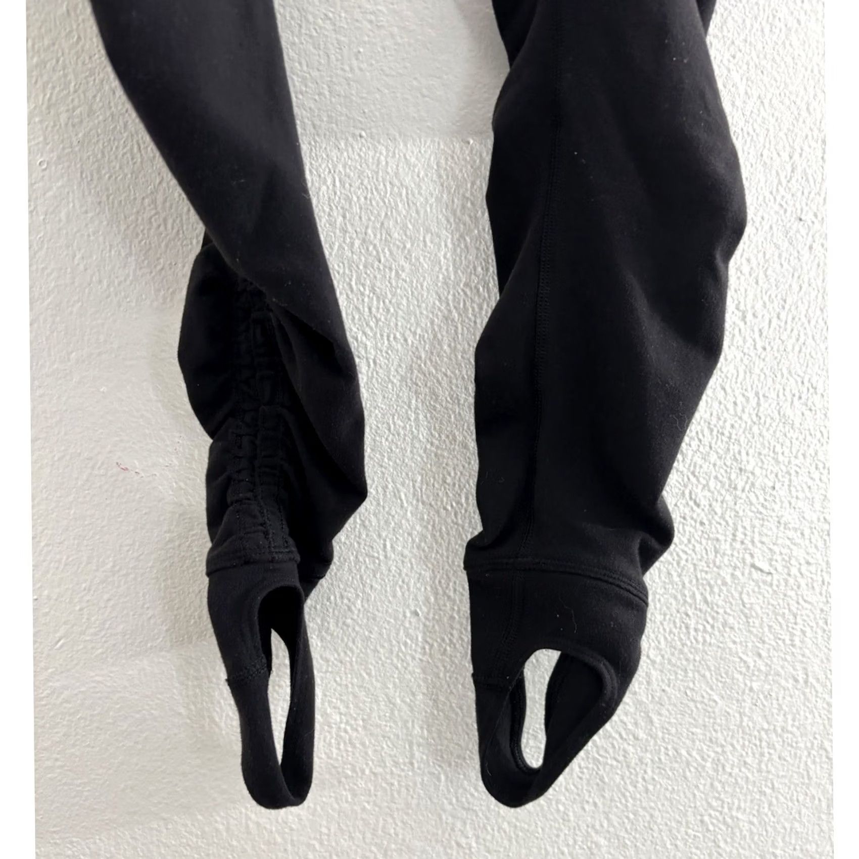 Lululemon Lululemon Ankle Womens 4 Black Tip Stirrup Leggings Gray Colorblock Knit Size Size 27" / US 4 / IT 40 - 3 Thumbnail