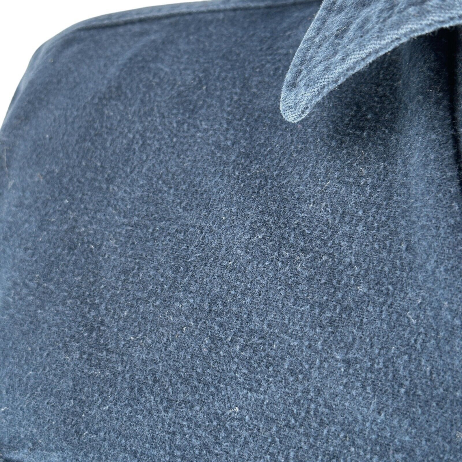L.L. Bean LL Bean Chamois Cloth Flannel Shirt Men’s L Blue Button Up Size US L / EU 52-54 / 3 - 9 Thumbnail