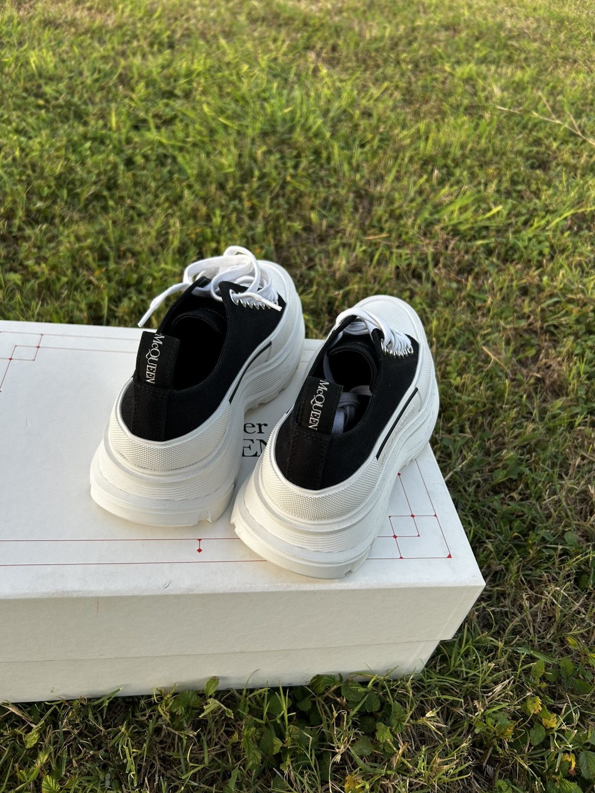 Alexander McQueen Alexander Mcqueen treadslick sneaker Size US 8.5 / IT 38.5 - 4 Thumbnail
