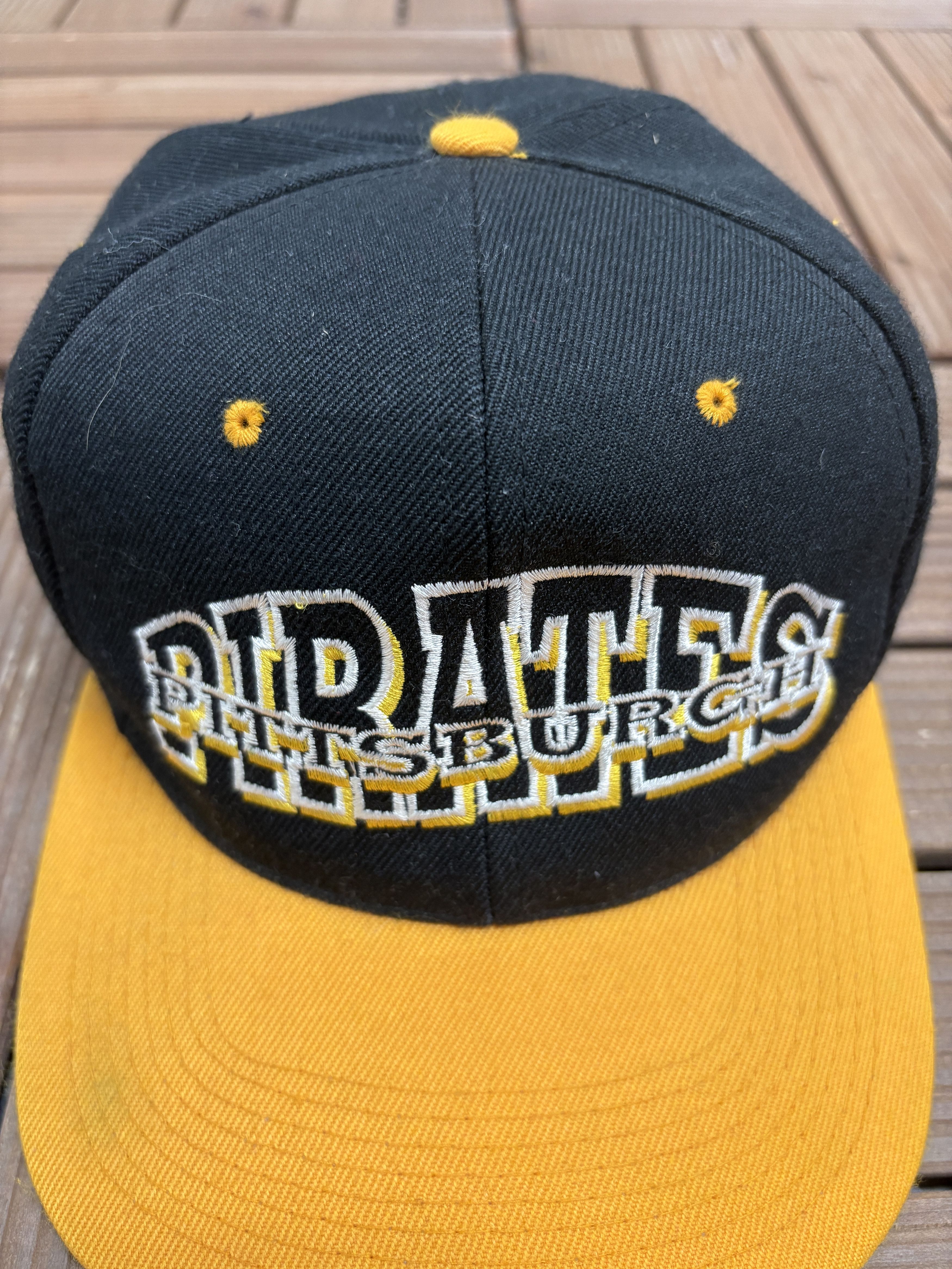 Vintage Pittsburgh Pirates Vintage Black Snap Back Hat Cap Size ONE SIZE - 3 Thumbnail
