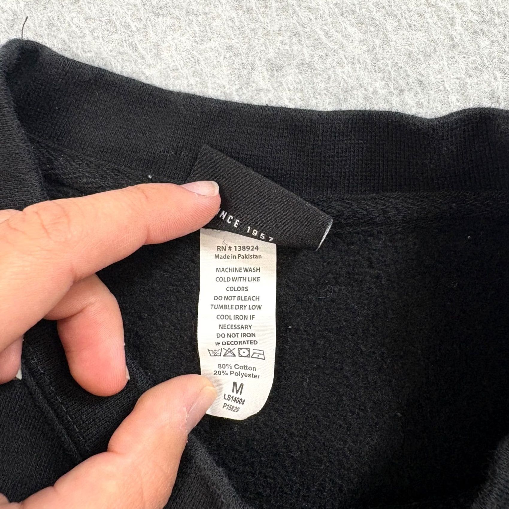 Logo 7 Jacks Surf Shop Sweatshirt Men M Black Logo Smiley Face California Size US M / EU 48-50 / 2 - 4 Thumbnail
