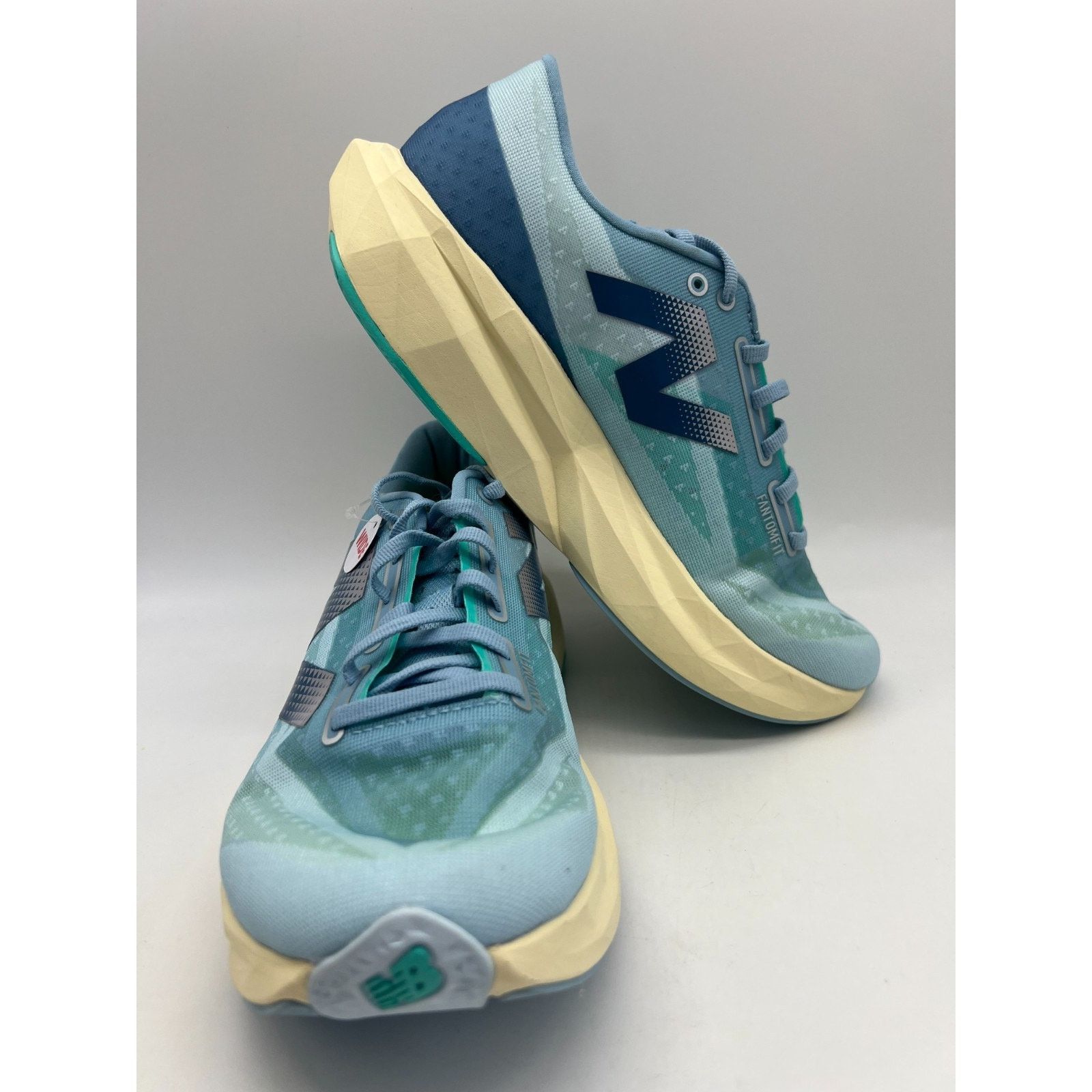 New Balance New Balance FuelCell Rebel v4 Women's Size 10.5 WFCXCH4 New Size US 10.5 / IT 40.5 - 14 Thumbnail