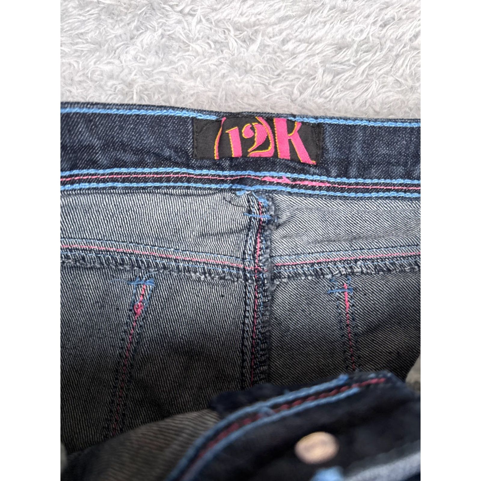 Vintage 12K Jeans Blue Denim 12K Juniors Jeans Skinny Mid Rise 27x29 Dark Wash Cotton Blend 16 Adult? (frames) Size 38" / US 16 / IT 52 - 6 Thumbnail