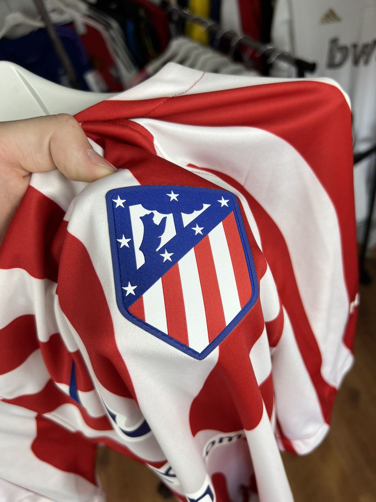 Nike Soccer Jersey Nike Atletico Madrid 2022/23 Size US L / EU 52-54 / 3 - 4 Thumbnail