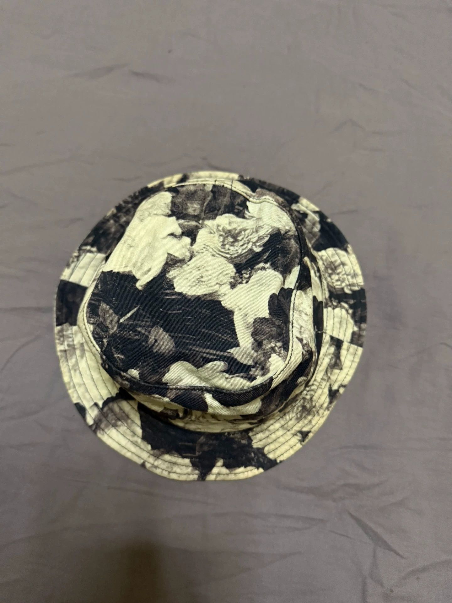 Supreme Supreme pcl Large Floral Black Bucket Hat S/M Mint Size ONE SIZE - 1 Thumbnail