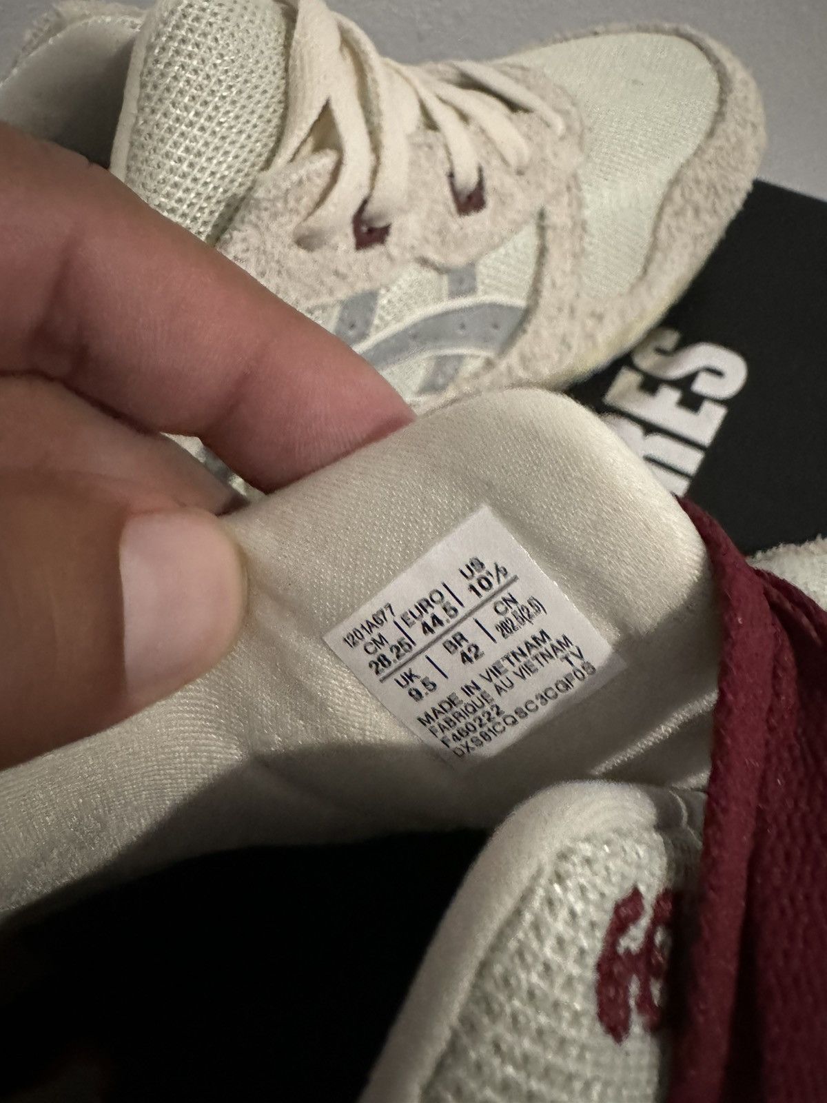 Asics × Pleasures Asics X Pleasures Gel Lyte 3 Size US 10.5 / EU 43-44 - 12 Thumbnail