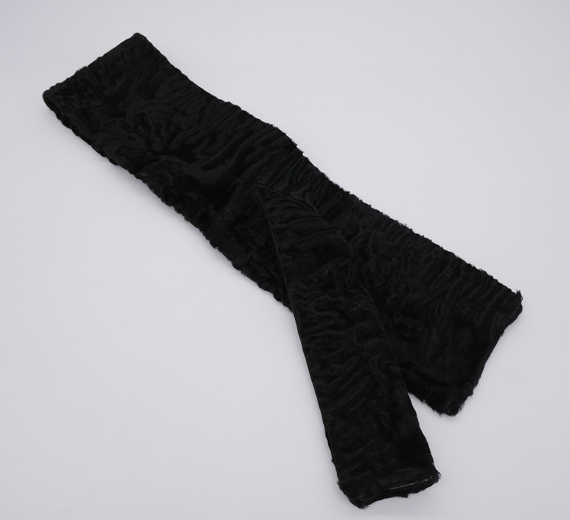 Handmade Black swakara fur scarf, karakul sheep material Size ONE SIZE - 2 Thumbnail