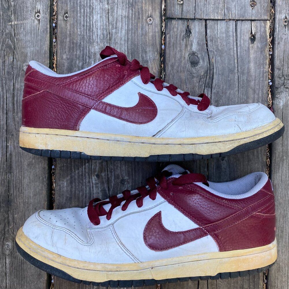 Nike 2007 Nike Dunk Low CL White Team Red Black Size 10.5 Size US 10.5 / EU 43-44 - 4 Thumbnail