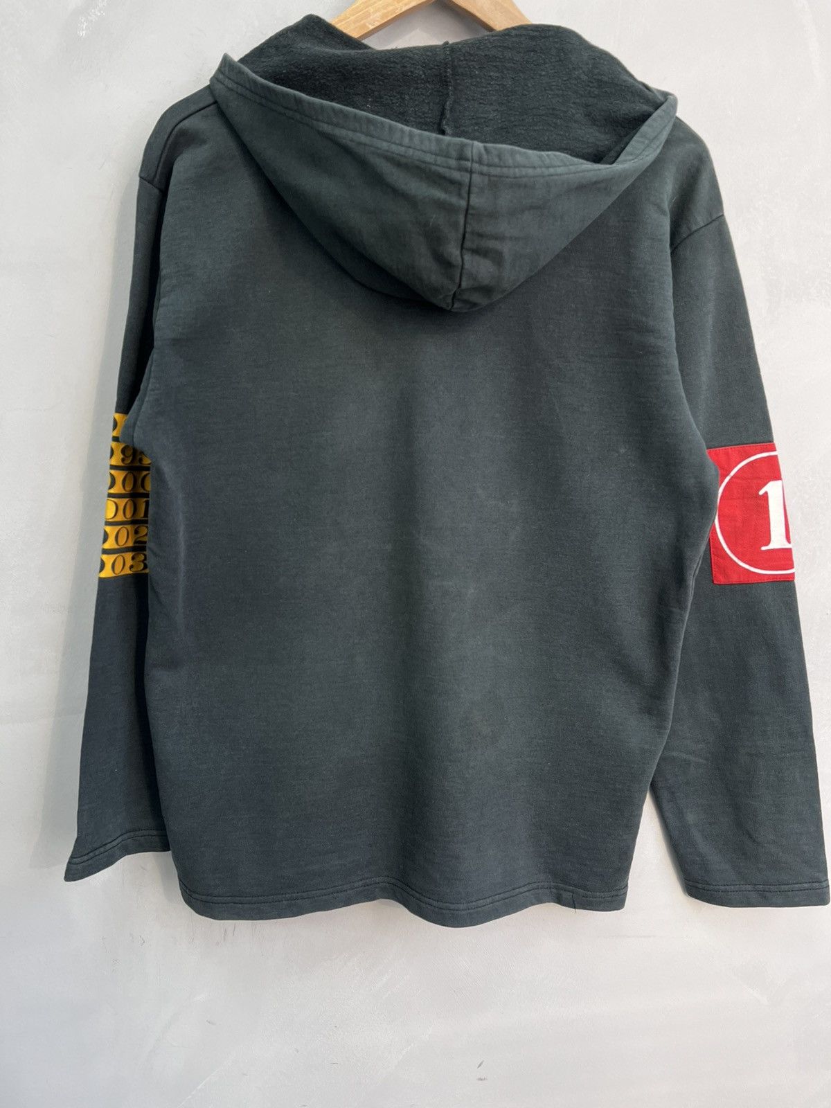 Ferrari × Formula 1 × Vintage Michael Schumacher F1 World Champion 2003 faded Hoodie Size US L / EU 52-54 / 3 - 6 Thumbnail