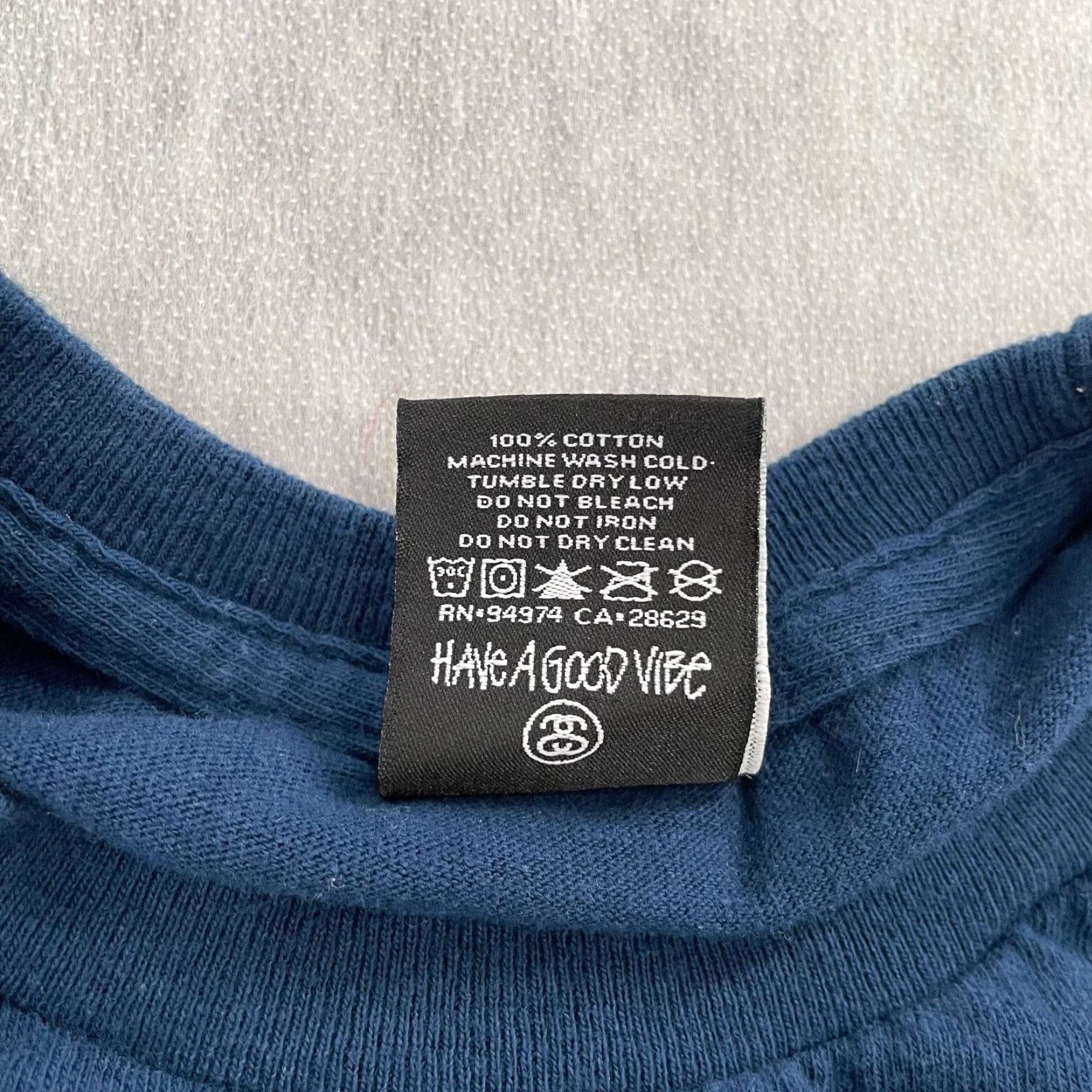 Vintage VINTAGE Stussy Graphic Shirt Adult Medium Blue Knowledge Is King Short Sleeve Mens Y2K Hip Hop Size US M / EU 48-50 / 2 - 5 Thumbnail