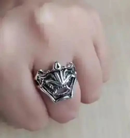 Japanese Brand Vintage Mask Ring Demon Ninja Punk Jewelry Chrome Size ONE SIZE - 2 Thumbnail