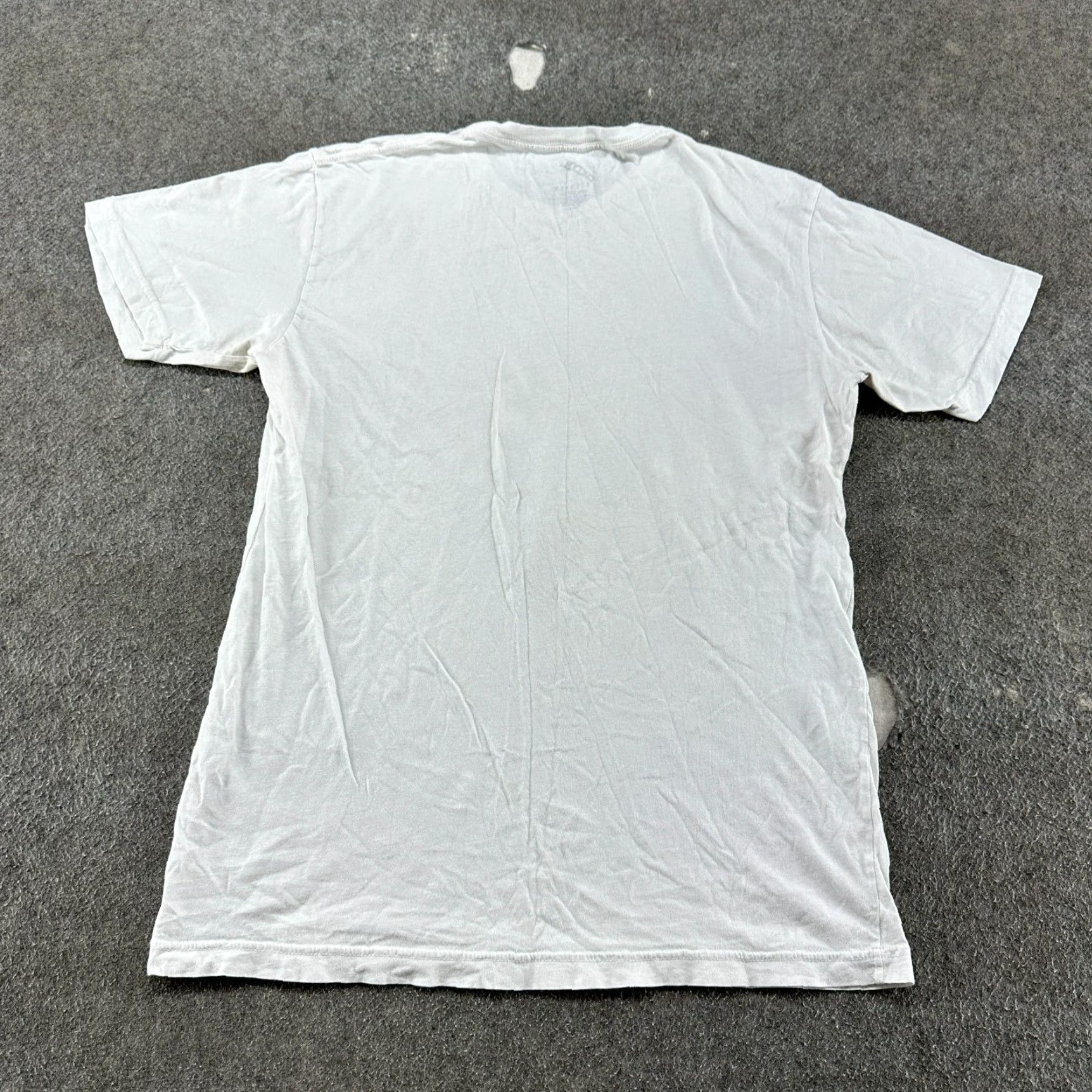 Vintage VINTAGE Decoded Shirt Mens L White Cotton USA Made Y2K Skull Tribal Short Sleeve Crew Neck T-Shirt Size US L / EU 52-54 / 3 - 7 Thumbnail