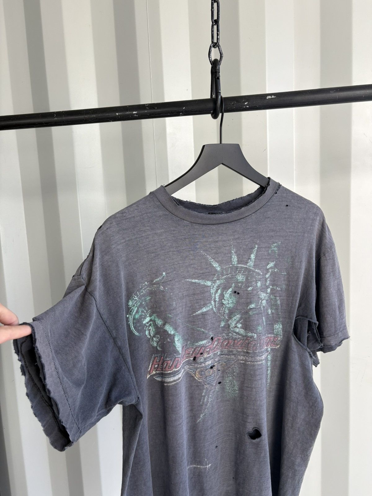 Harley Davidson Thrashed Harley NYC Faded Distressed Shirt ERD GRUNGE WCC Size US XL / EU 56 / 4 - 4 Thumbnail