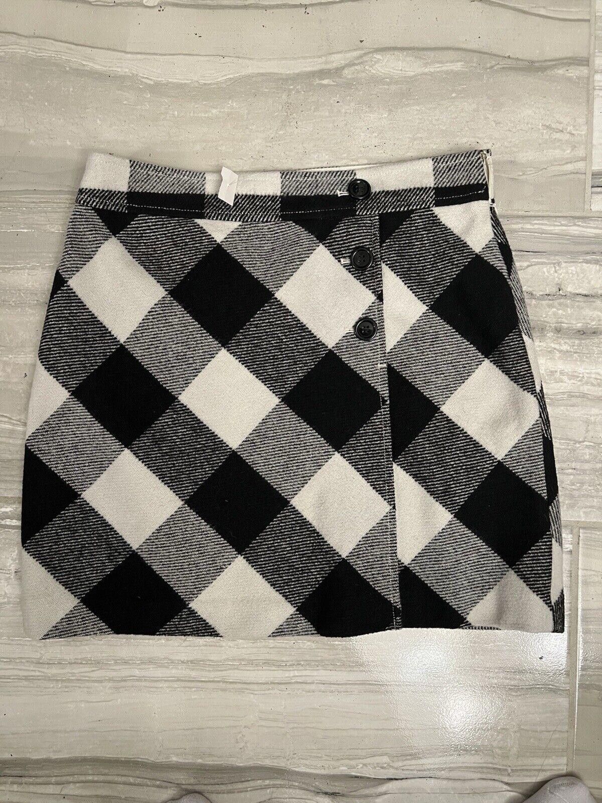 Designer ANN TAYLOR LOFT Black And White Plaid Mini Skirt Size 4 Size 27" / US 4 / IT 40 - 1 Thumbnail